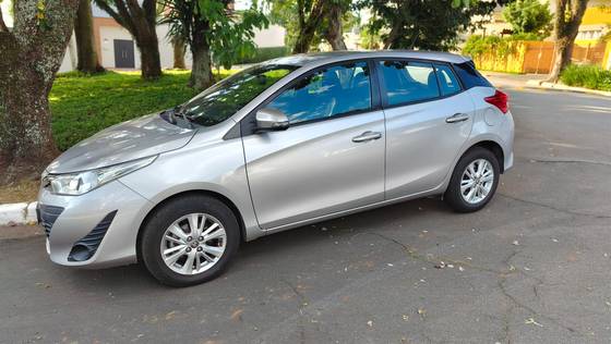 TOYOTA YARIS 1.3 16V FLEX XL MULTIDRIVE TOYOTA YARIS 1.3 16V FLEX XL MULTIDRIVE